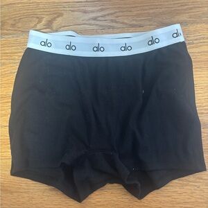 ALO Yoga Black Briefs with Logo Band